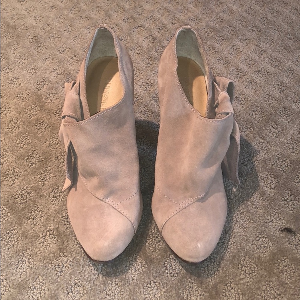 Never Before Worn Dumond Shoe Booties